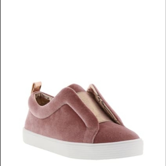 Sam Edelman light pink slip-on sneaker - Picture 1 of 8